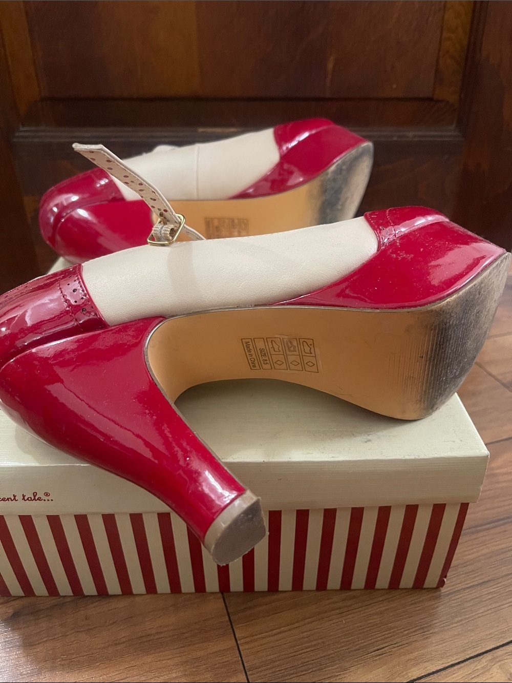Two-Tone Red and Cream Mary Jane Platform Heels - Picture 4 of 6